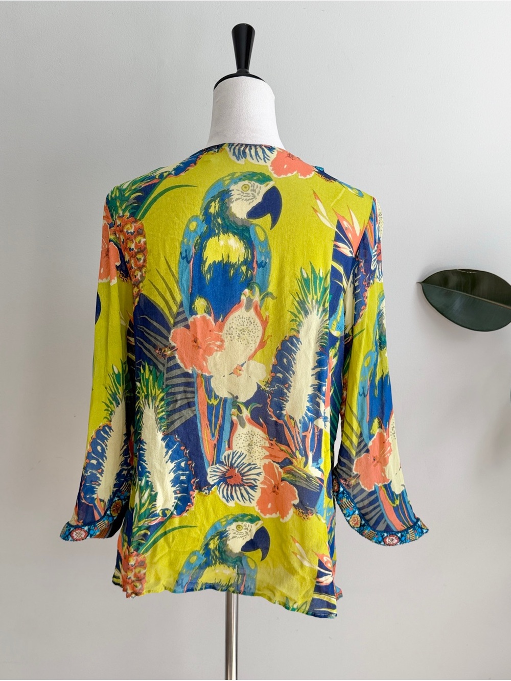 Soft Surroundings Parrot Kimono Bright Colorful Resort Coverup Open Cardigan L - Picture 4 of 9